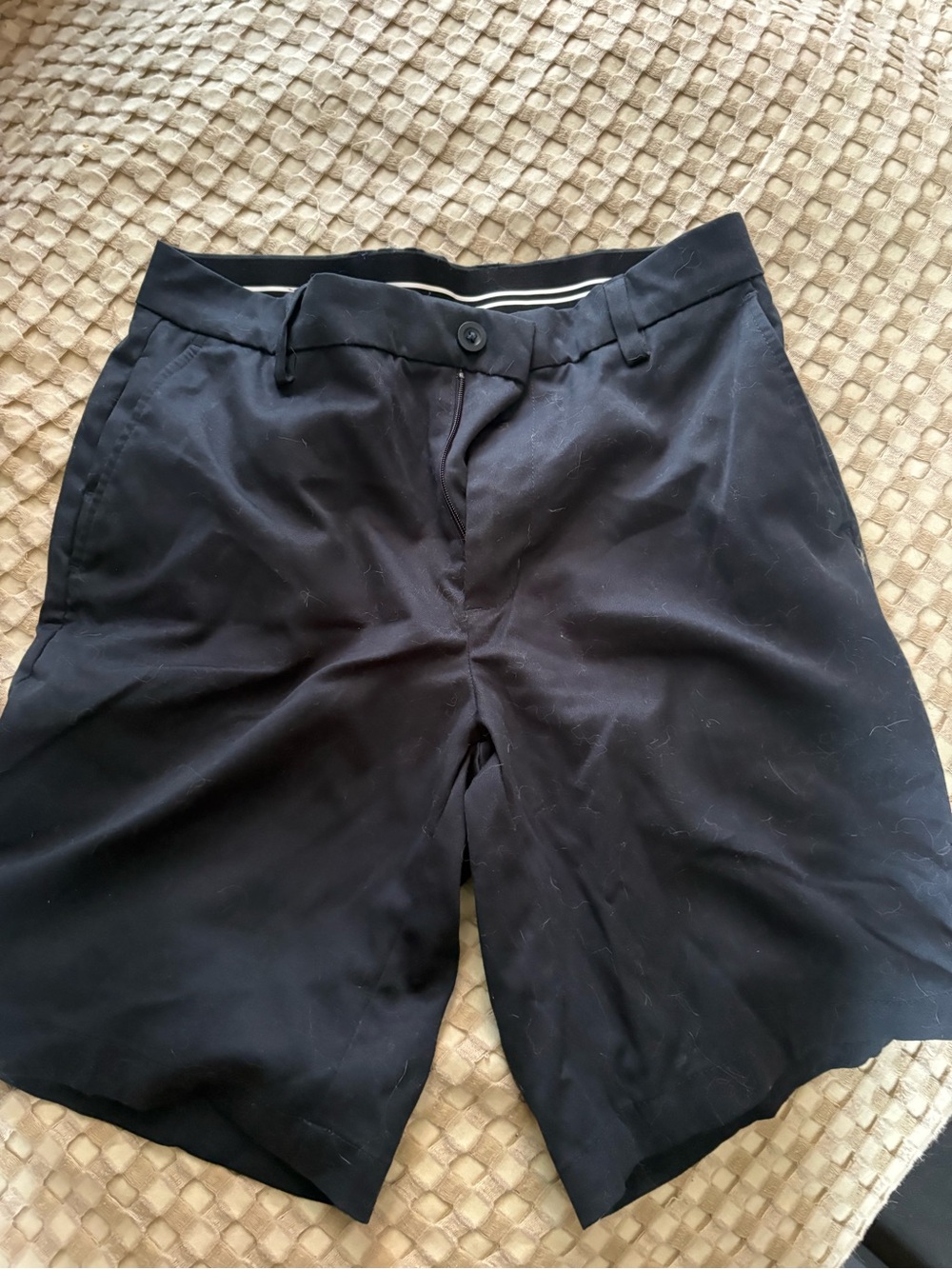 Amazon Essentials Men's dark blue Flat-Front Casual Shorts